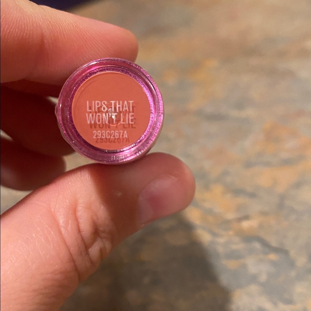 Revolution Lip Geek Lipstick - Lips That Won’t Lie NIP - Picture 3 of 3